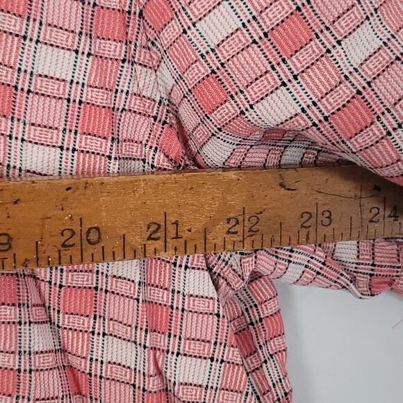 Tommy Bahama- 2 Silk button up tops- Large and XL tall - Picture 9 of 10